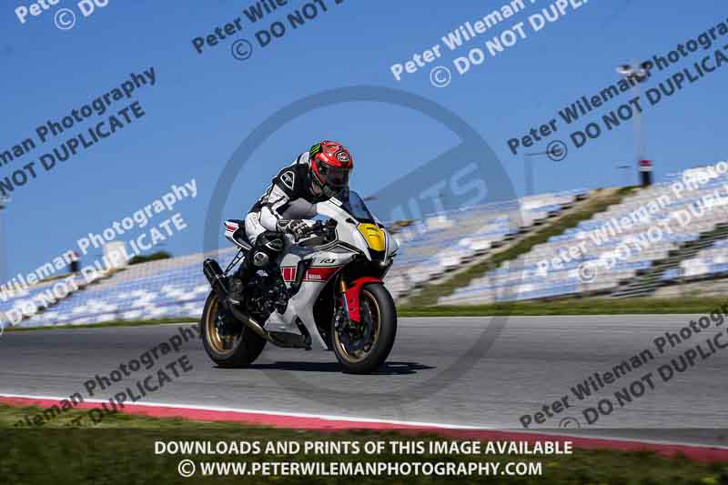 motorbikes;no limits;peter wileman photography;portimao;portugal;trackday digital images